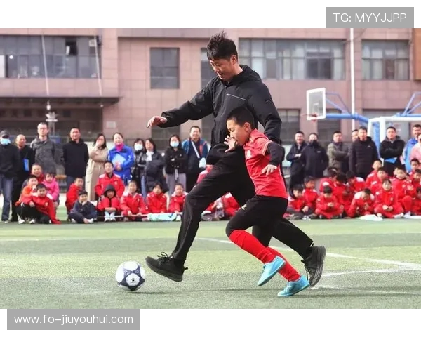 热血少年逐梦绿茵场沙包足球激战友情与成长之路